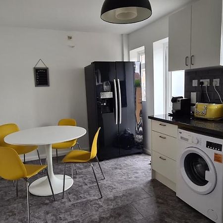 Cosy 3-Bedroom House In Aspley Nottingham Zewnętrze zdjęcie